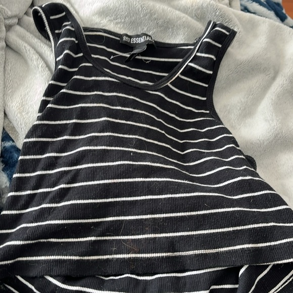 Black and white tank top - Picture 2 of 4